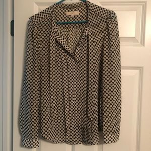 Black & white print top with neck tie